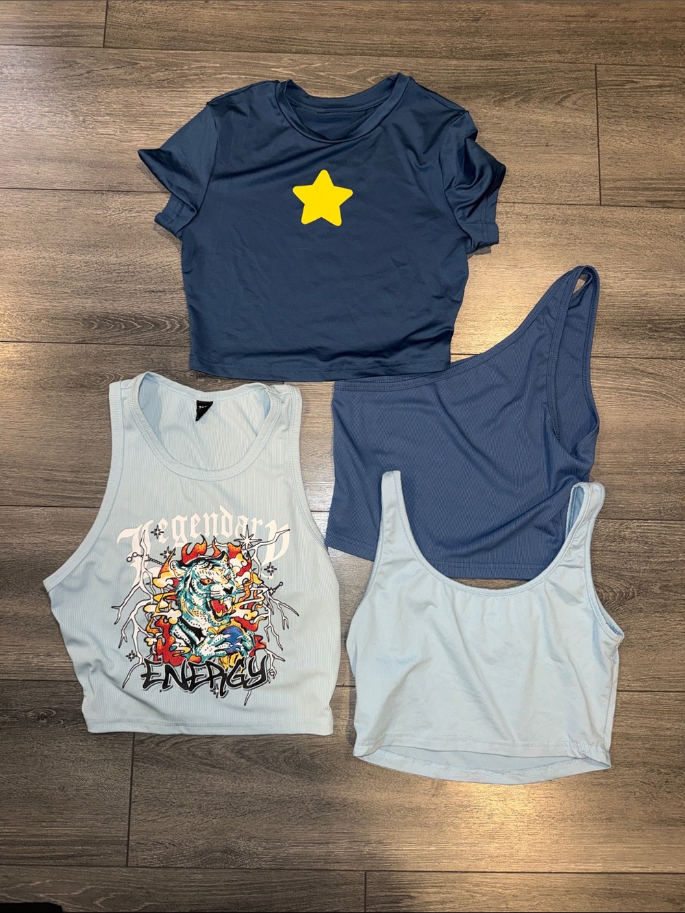 Blue lot of tops